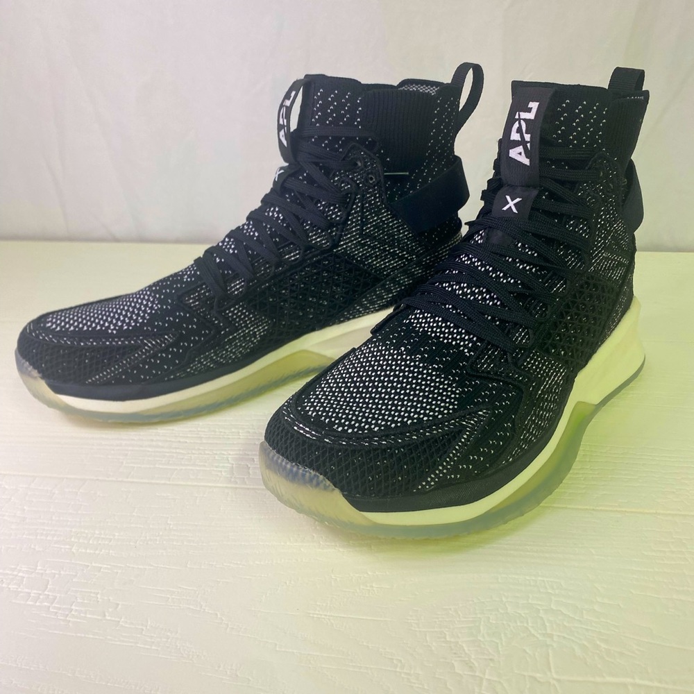 APL Concept X Mens 7.5/Womens 9